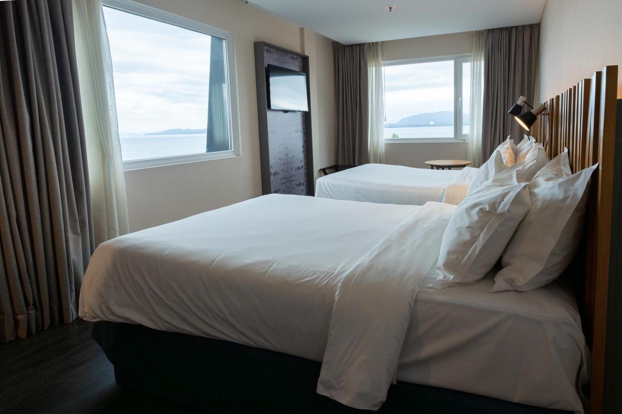 Отель Hampton By Hilton Bariloche Экстерьер фото